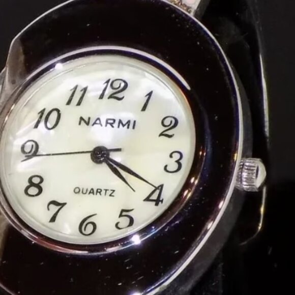 Vintage Rare Narmi Enamel Rhinestone Bracelet Watch with Case Cover MOP, Runs - Picture 7 of 9